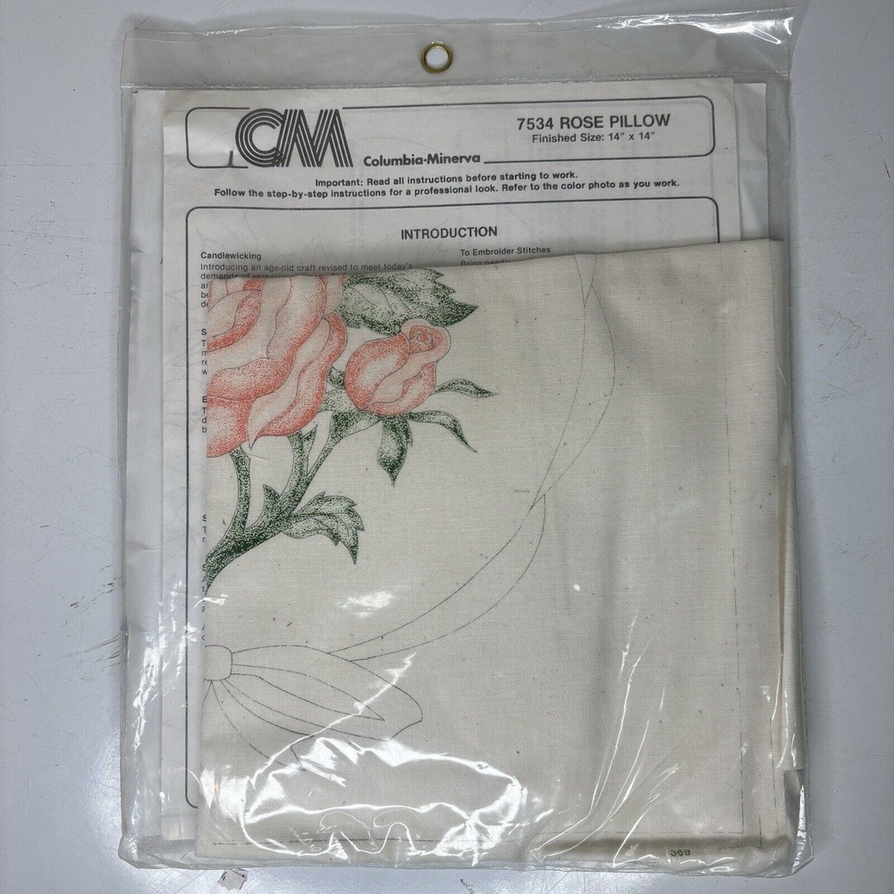 NIP Columbia-Minerva Candlewicking ROSE FLOWER Pillow 14x14 1983 KIT #7534 New - Picture 4 of 5